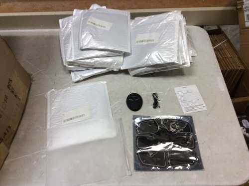 Lot of (20) USB Rechargeable Abdominal Electric Muscle Stimulators - Appear New  - Lot 1130