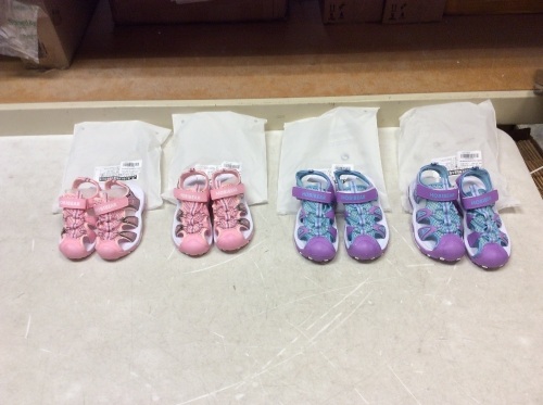 Lot of (4) Hobibear Girls Closed-Toe Sandals - Appear New - Lot 263