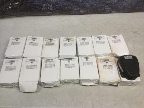 Lot of (14) Linemaster 632-S Clipper Foot Switch, Electrical, Single Pedal, Momentary, Single Stage, No Guard, Black - Appear New  - Lot 275
