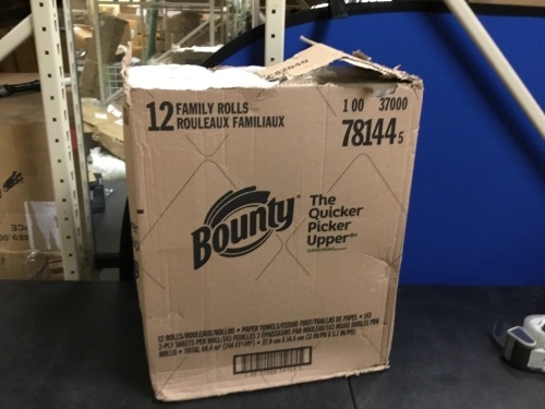 Bounty Quick Size Paper Towels, 12 Family Rolls - Appears New in Damaged Box  - Lot 831