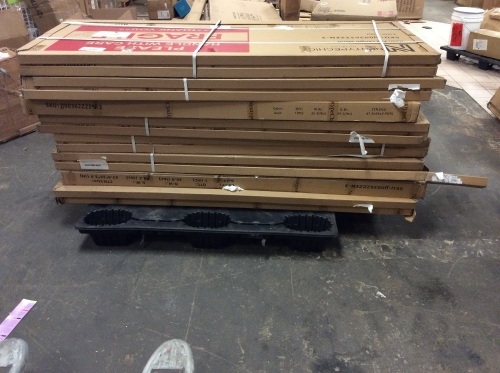 Pallet of Full Length Standing Mirrors, Gold - Unknown Conditions - Lot 82