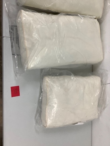 Cream Colored Seat Cushions 4 Piece - Lot 810