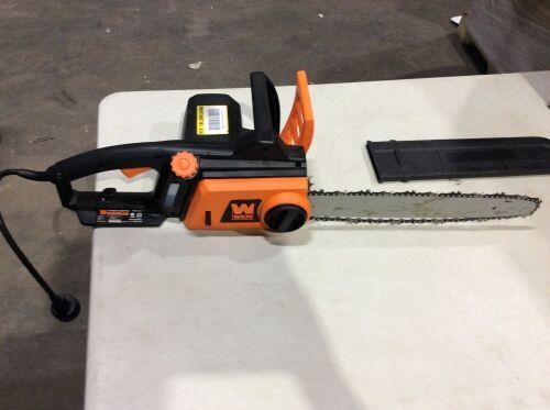 WEN 4017 Electric Chainsaw, 16"  - Lot 544