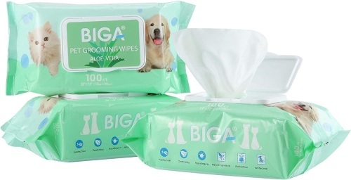 Lot of (24) Pet Grooming Wipes  - Lot 672