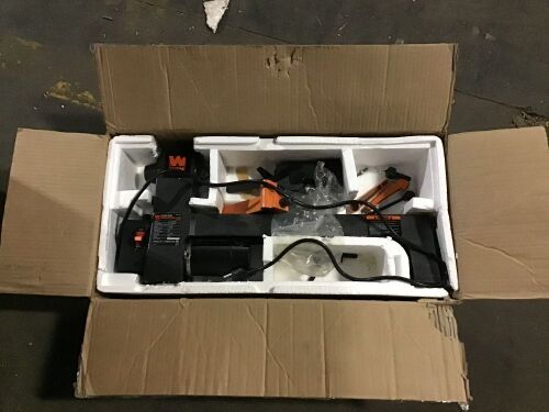 WEN 3421 3.2-Amp 8-Inch by 12-Inch Variable Speed Mini Benchtop Wood Lathe - Doesn't Work, For Parts or Repair  - Lot 533