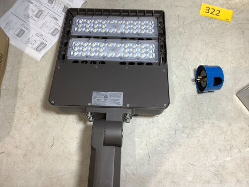 LED Shoebox Parking Lot Light - Lot 322