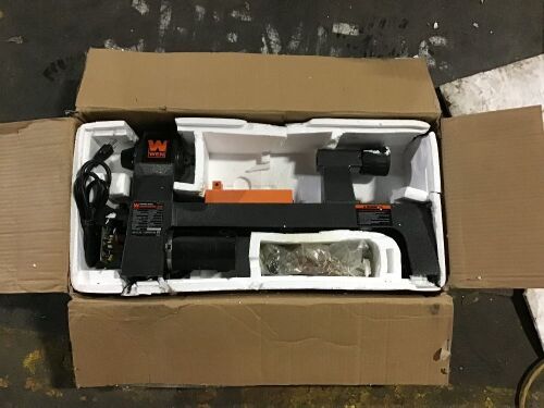 WEN 3421 3.2-Amp 8-Inch by 12-Inch Variable Speed Mini Benchtop Wood Lathe - For Parts or Repair  - Lot 943