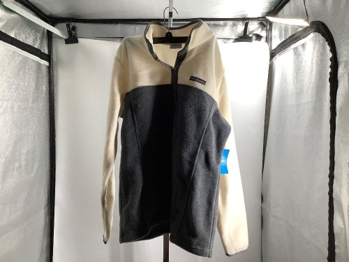 Columbia Women's Pullover, Appears New