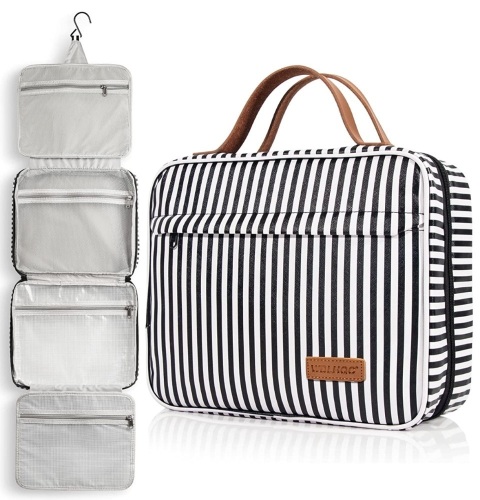 Toiletry Bag, Appears New, Retail 21.99 - Lot 318