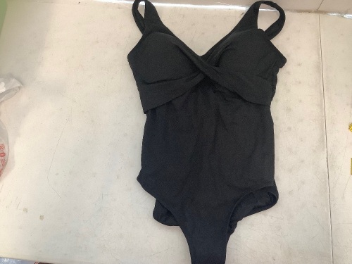 Calia Womens Swimsuit, 14, Appears New, Retail 75.00 - Lot 215