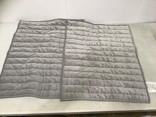 Lot of (2) Pillow Shams, E-Comm Return - Lot 295