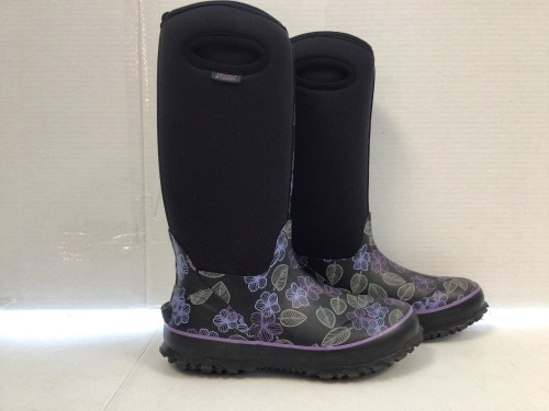 Perfect Storm Womens Rubber Boots, 7, Appears New, Retail 129.95 - Lot 185