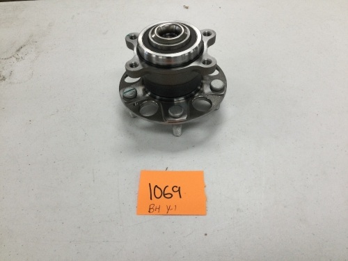 FKG 512347 Rear Wheel Bearing Hub Assembly - 5 Lugs - Lot 1069