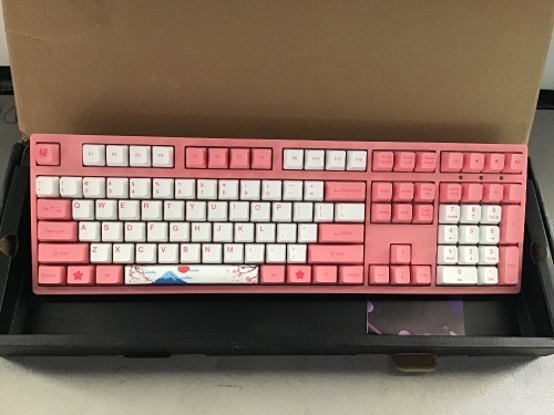 Akko Pink Wireless Keyboard, Like New, Retail - $75 - Lot 25