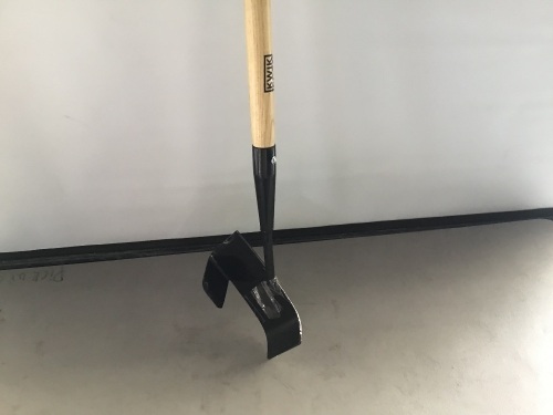 Kwik Edge Tool, Garden Edger Weeder, New, Retail - $46.95 - Lot 64