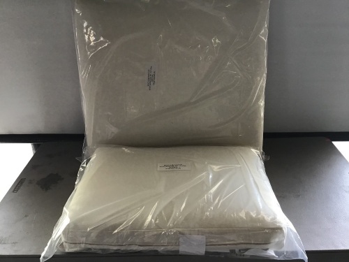 Pottery Barn, Cushion Set, Like New, Retail - $79 - Lot 151