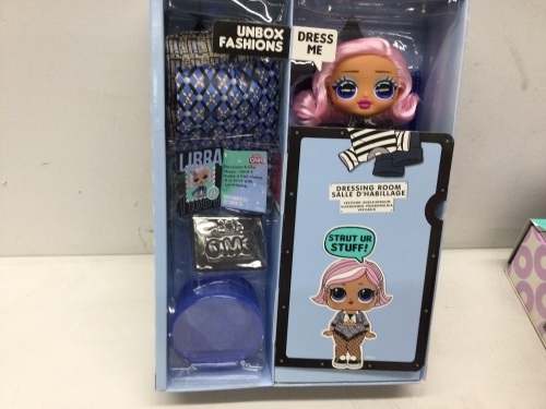 LOL Surprise OMG Downtown B.B. Fashion Doll with 20 Surprises,NEW - Lot 40