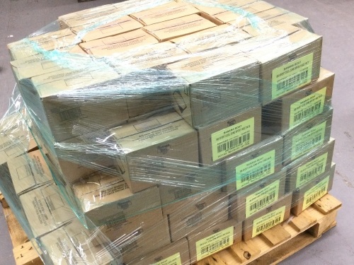 BANANA BOAT DRY BALANCE SPORT SUNSCREEN PALLET ******24 IN A BOX**** 40+BOXES - Lot 115
