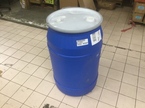 Eagle 1656MBBG Straight-Sided Drum with Metal Band and Plastic Lid with Bungs, 55 gal, Blue, x-Large - Appears New   - Lot 268