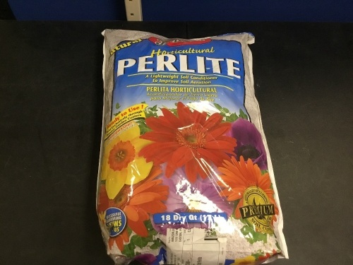 Hoffman Horicultural Perlite, 18 Dry Qt Bag - E-Comm Return, Has Small Holes in Bag  - Lot 608