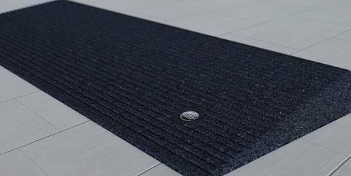 EZ-ACCESS TRANSITIONS Rubber Angled Entry Mat 14" x 40" x 1.5" Rise - Appears New  - Lot 610