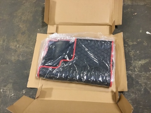 HD-Mart Car Rubber Floor Mats - Appear New  - Lot 626