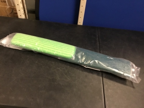 Microfiber Mop - Appears New  - Lot 638