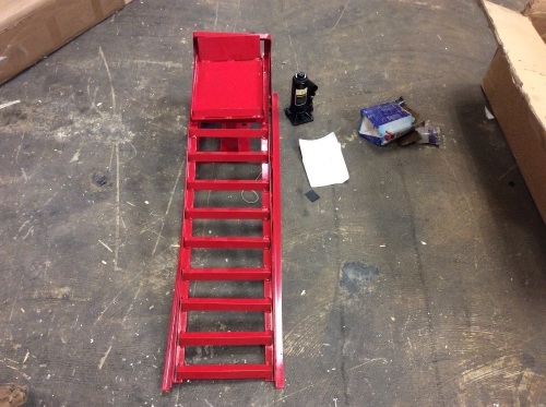 Hydraulic Drive-on Ramp - For Parts/Repair - Lot 797
