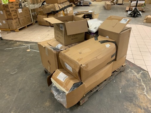 Big Lot of Cushions and Window Coverings.  - Lot 670