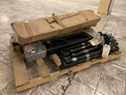 Big Lot of Clamp-On Pallet Forks.  - Lot 655