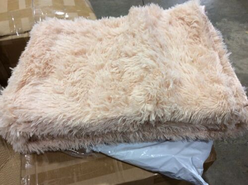 Lot of (6) Plush Rugs, 7' x 5' 