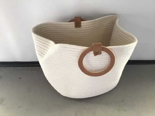 Threshold, Storage Basket, Like New, retail - $20 - Lot 110