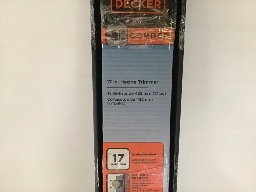 Black Decker, 17", Hedge Trimmer, Like New, Retail - $45 - Lot 165