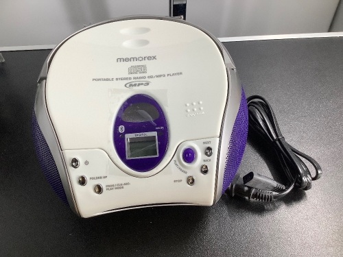 Memorex Bluetooth CD Boombox, Powers On, Appears New - Lot 114