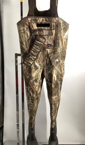 Men's Neoprene Waders, 11. Dirty, Untested, Ecommerce Return - Lot 116