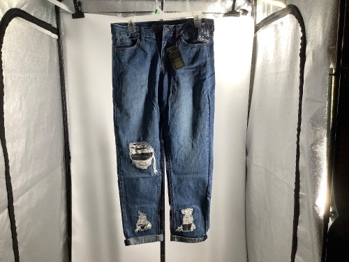 Natural Reflections Women's Jeans, Size 4, Appears New - Lot 132