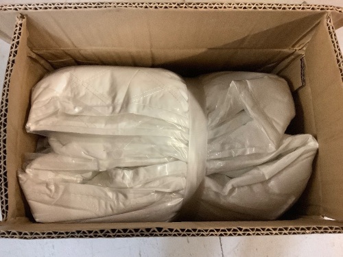 Box of 2 Sumtree Ergonomic Pillow, Appears New - Lot 170