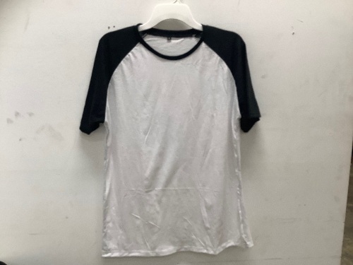 Raglan Shirt, M, E-Comm Return - Lot 350