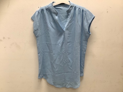 Womens Shirt, S, E-Comm Return - Lot 439
