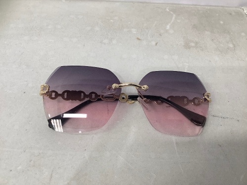 Ladies Sunglasses, Appears new - Lot 471