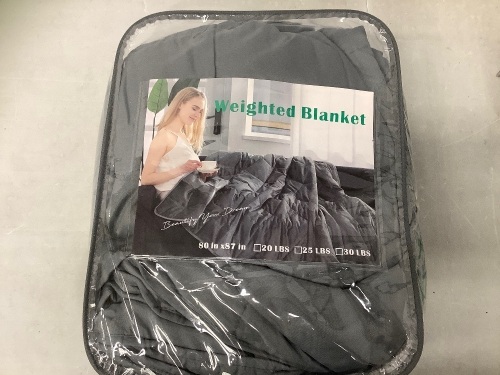 25lb Weighted Blanket, Appears New, Retail 89.99 - Lot 25