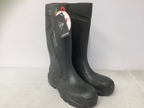 Dunlop Mens Rubber Boots, 11, E-Comm Return, Retail 151.00 - Lot 77