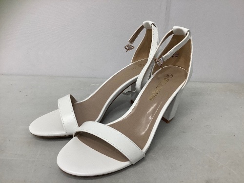 Dream Pairs Womens Chunky Heel Sandals, 6.5, Appears new, Retail 48.99 - Lot 188