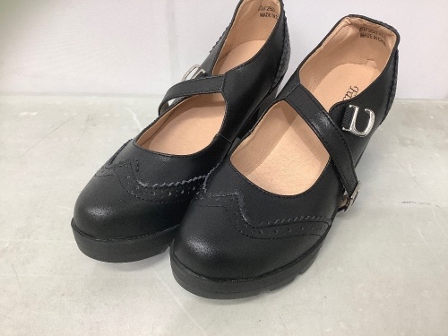 Womens Chunky Heel Shoes, 9.5 , Appears New - Lot 167