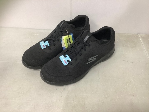 Skechers GOwalk Shoes, Unsure if Mens or Womens, 13, New, Retail 65.00 - Lot 287