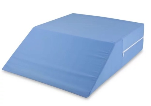 Ortho Bed Wedge, Appears new, Retail 41.41 - Lot 302