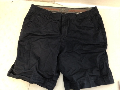 Natural Reflections Womens Shorts, 10, Appears New - Lot 476