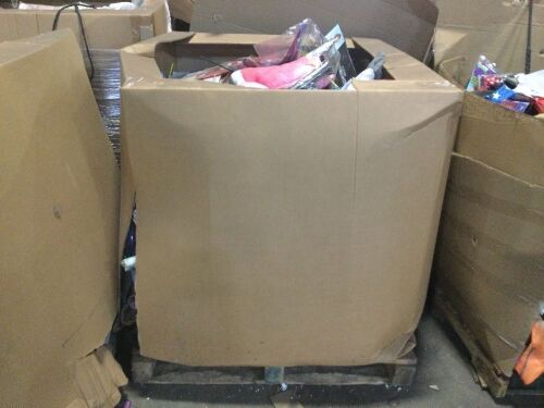Pallet of Halloween Costumes & Accessories, Party Supplies, Decorations & More - High Piece Count!  - Lot 565