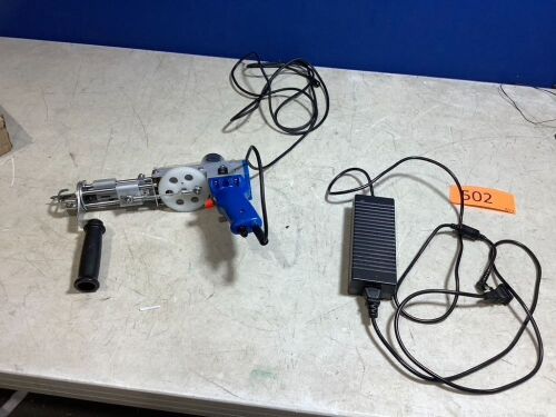 Handheld Electric Cut Pile Rug Tufting Gun - Lot 502