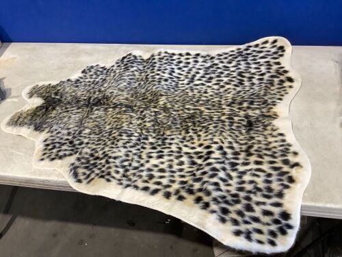 Leopard Print Rug 40" x 37"  - Lot 656